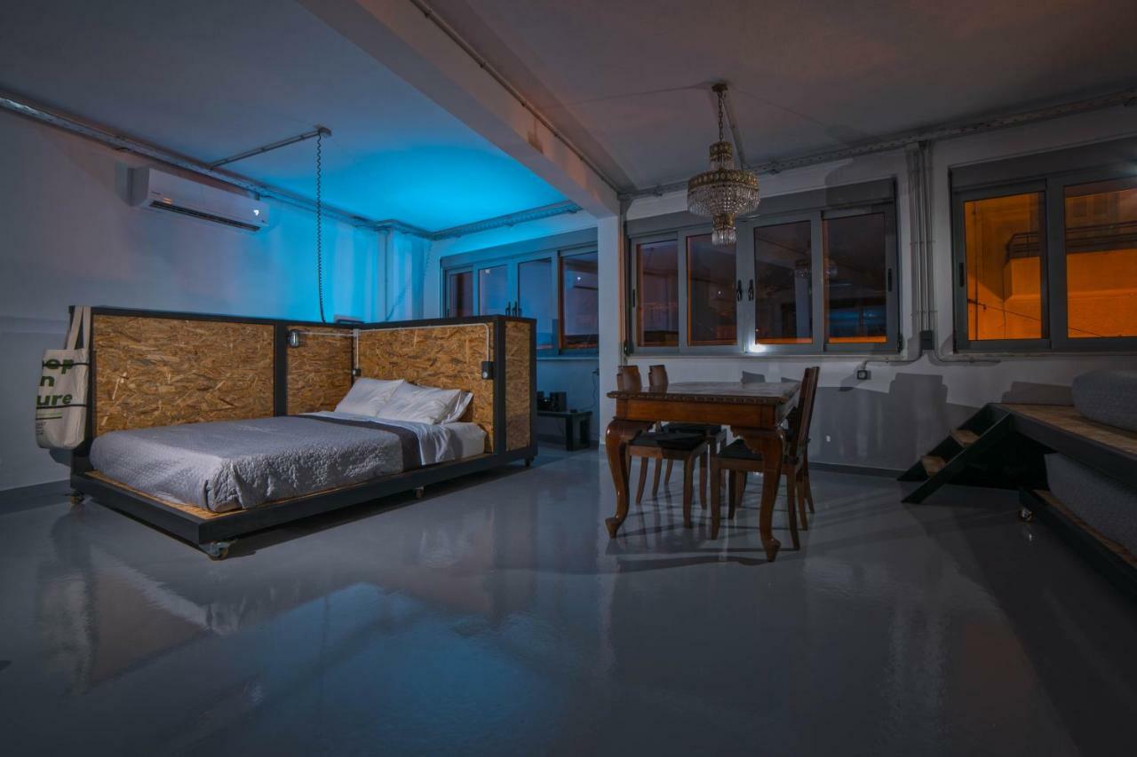 Monastiraki #Wallsfree Citycenter- Unspoiled Athens Apartments Экстерьер фото